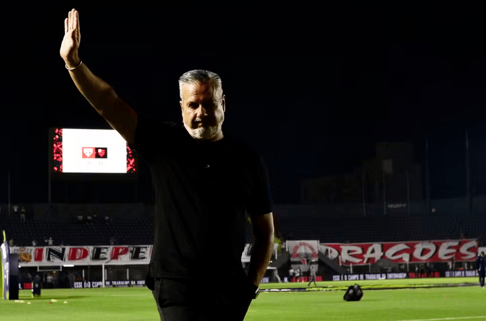 巴西环球体育: 弗拉门戈总监博托预测下赛季会更艰难