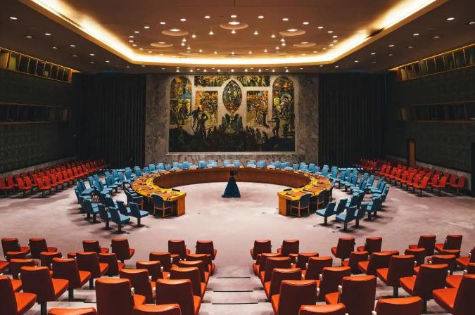 由于法国支持德国、日本、印度、巴西入常，所以在昨天召开的联合国大会上，我们明确提