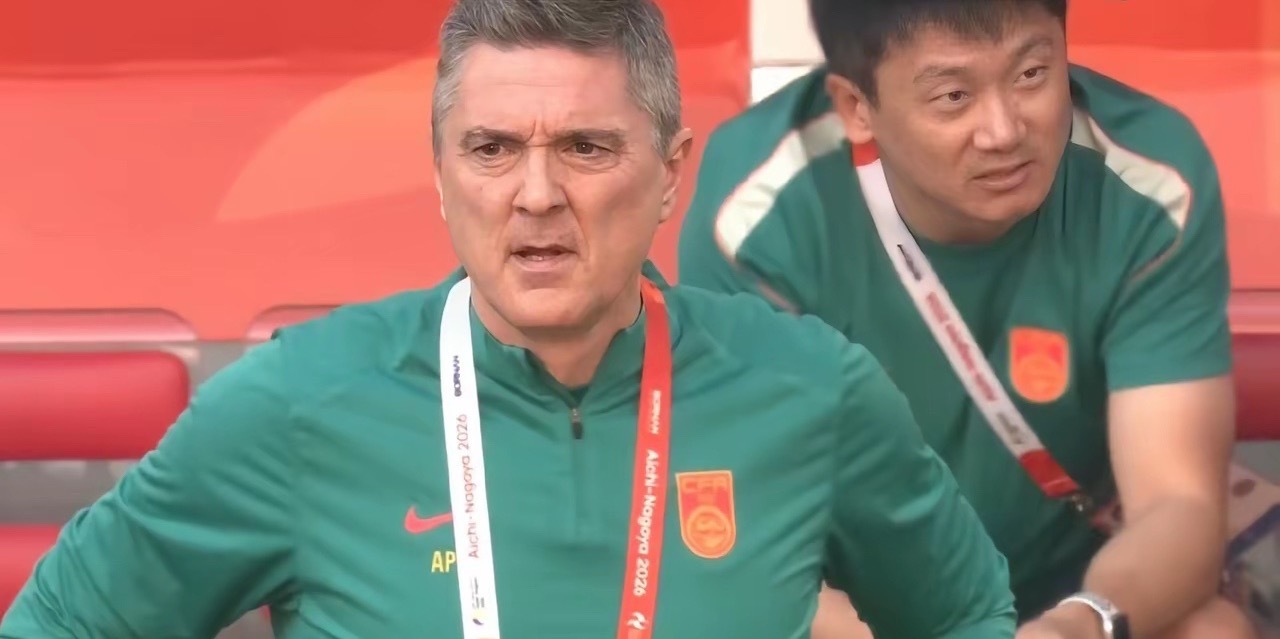 主教练安东尼奥真是太有想法了！亚运会铜牌战U23国足面对上一场踢了120分钟的乌