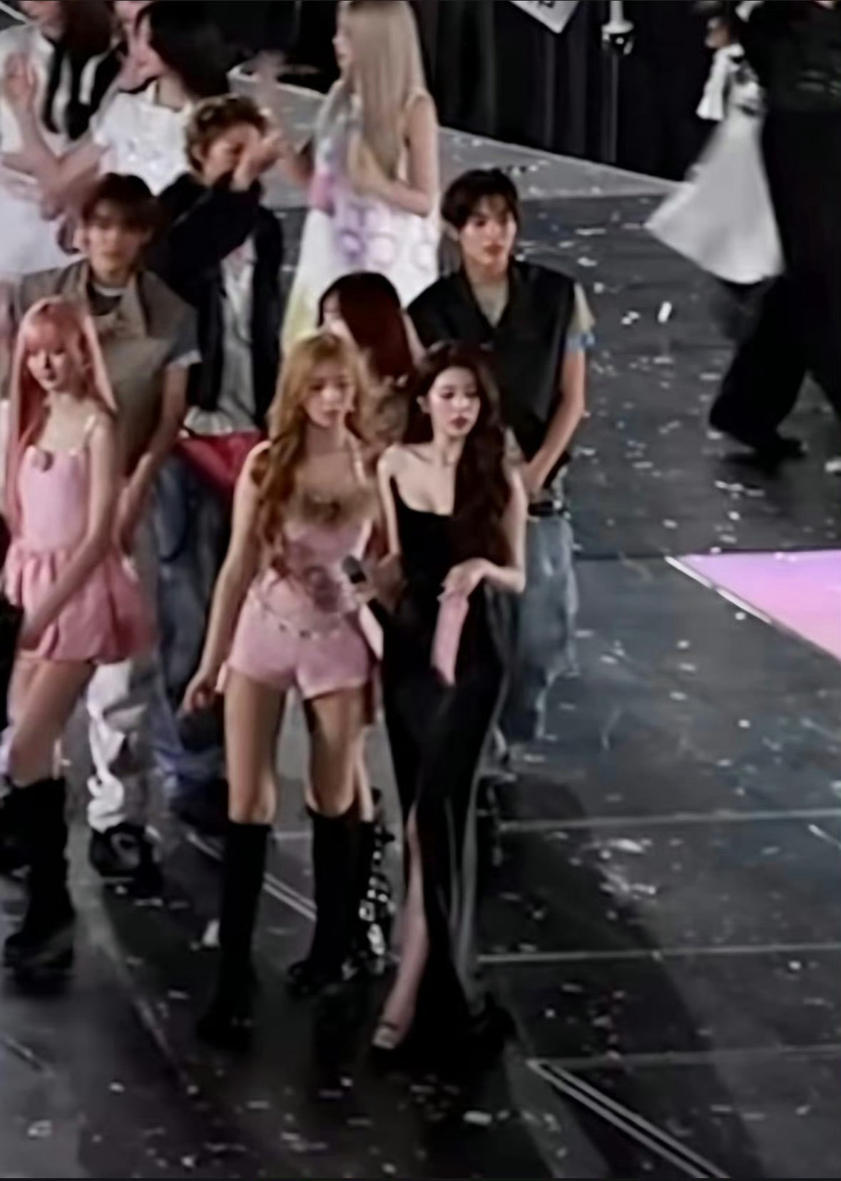 众多爱豆里的张元英我看有人用这张图来形容天资是一个很残忍的东西….