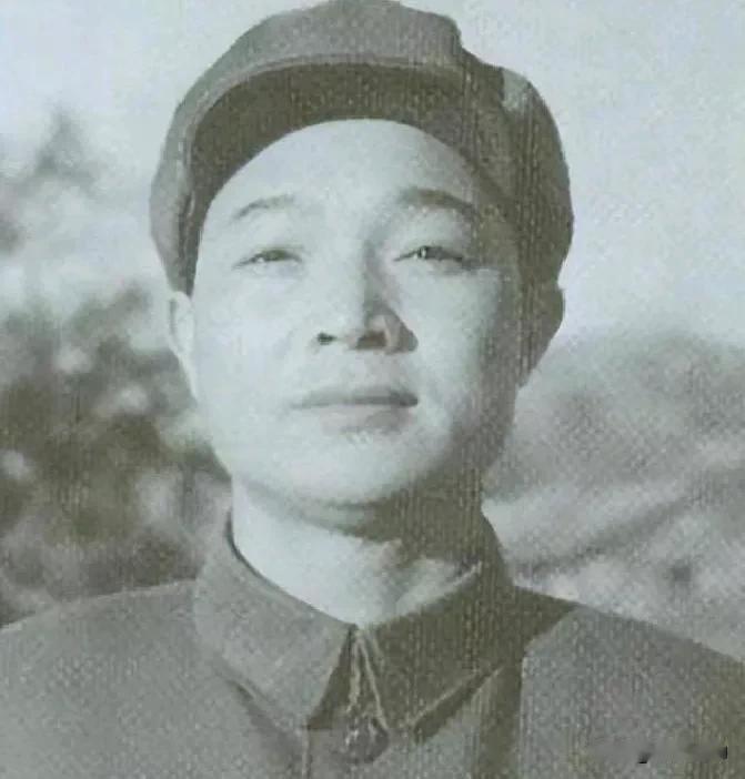 丁国钰（1916.7-2015.5），安徽金寨人。1929年参加革命，1933年