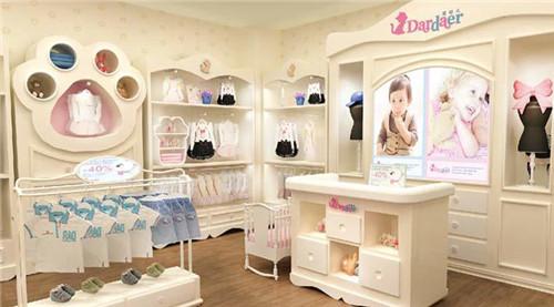 这样的童装店才更吸引小孩子