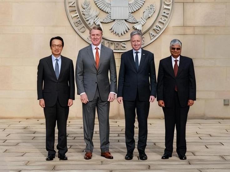 军演锁死外部干涉通道，四国大使急着北京碰头，“亚洲小北约”的遮羞布快藏不住了？