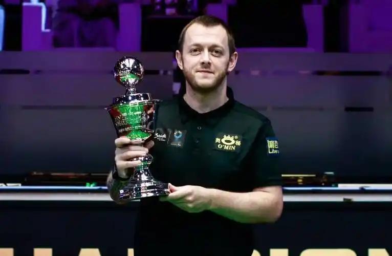 马克·艾伦两次冲击金球!今晨，2025利雅得狂欢季斯诺克锦标赛以赵心童夺冠落下