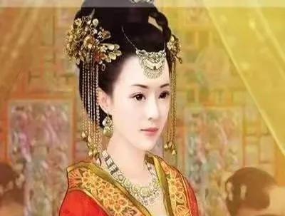 吕后放薄姬去代国，薄姬说：“多谢太后体恤。“母子俩在代国过清苦日子，薄姬教导刘恒