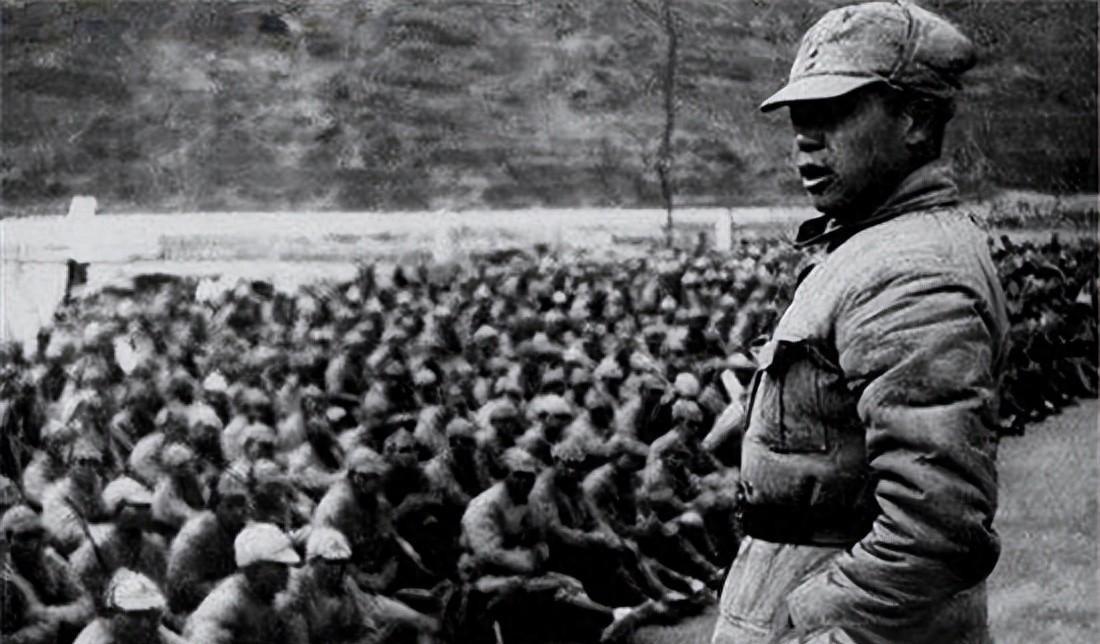 在1958年北戴河会议上，毛主席向陈锡联提问：抗美援朝战后，我们的炮弹还剩多少库