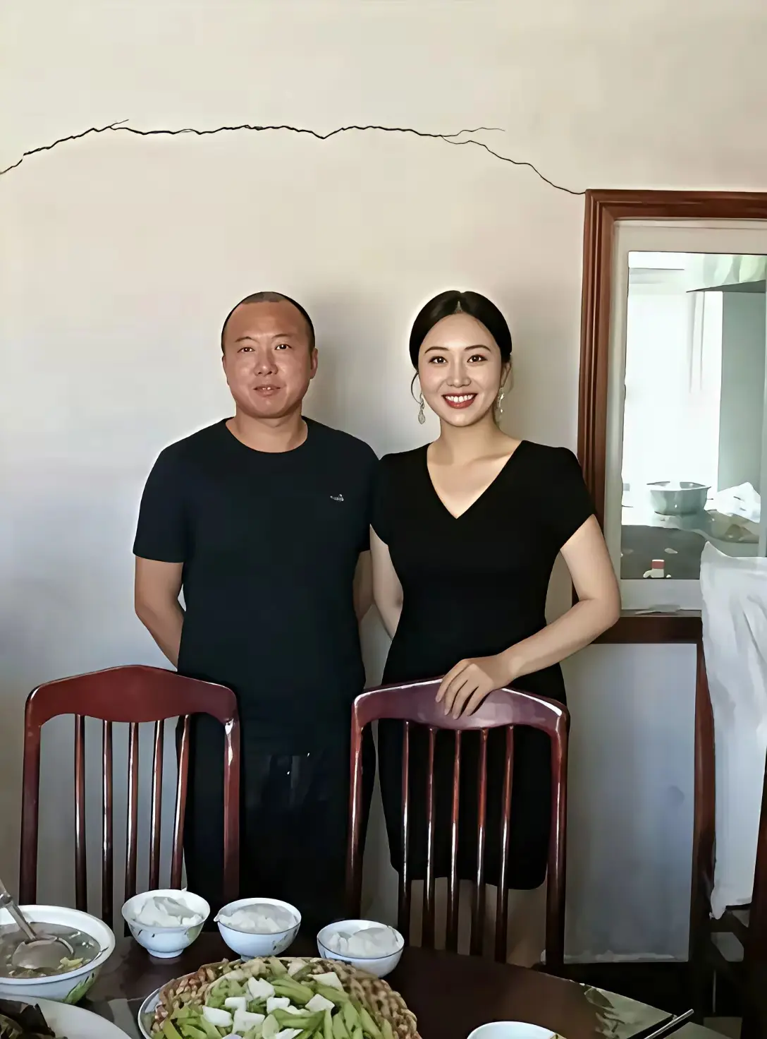 和二十年前的“初恋”合影打卡成功！感谢当年不娶之恩，让我们各自精彩了二十年，才有