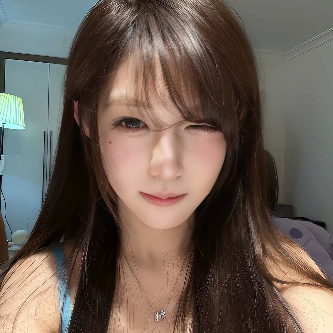moon头像(ಡωಡ)​