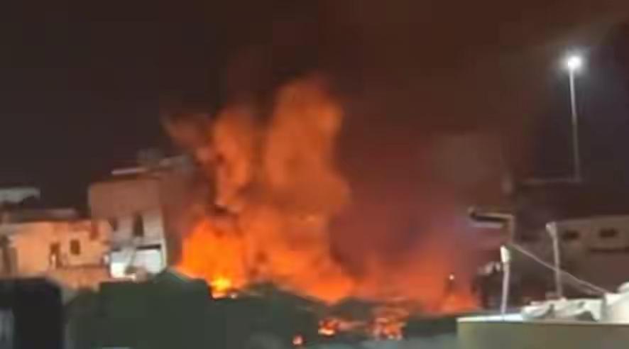 也门警报拉响！沙特炸船、盟友反目，中方立场戳中人心凌晨爆炸声划破也门夜空，