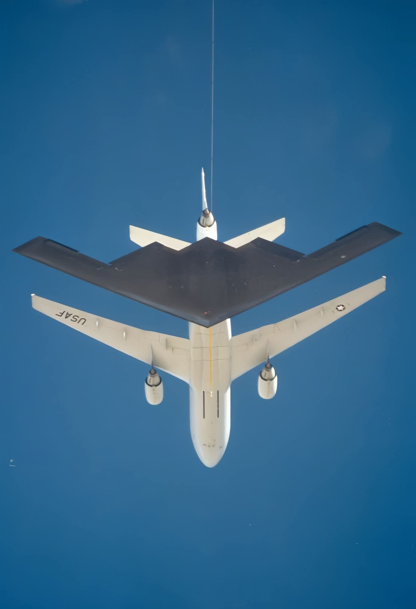 B-2用餐中​​​