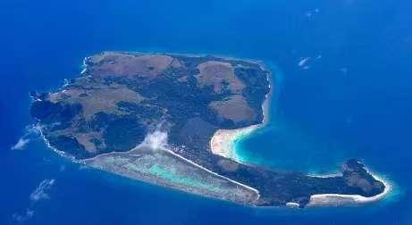 中国刚刚宣布援助菲律宾地震灾难，菲律宾转眼就宣布将与美国等几个国家将在黄岩岛以