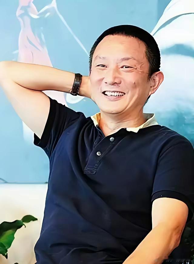 真想问问，导演张黎你凭什么，为何能让那么多女星沦陷-刘琳、刘蓓、宋佳。张黎与刘琳