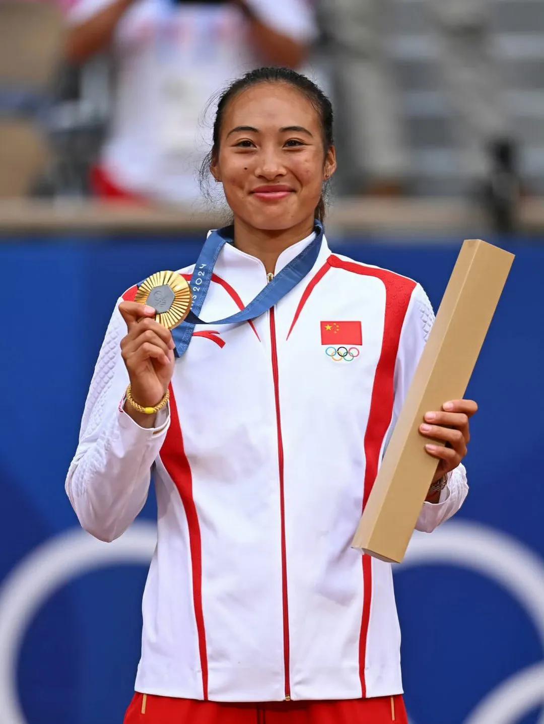 2024年8月4日（北京时间），郑钦文在巴黎奥运会网球女单决赛中以‌6