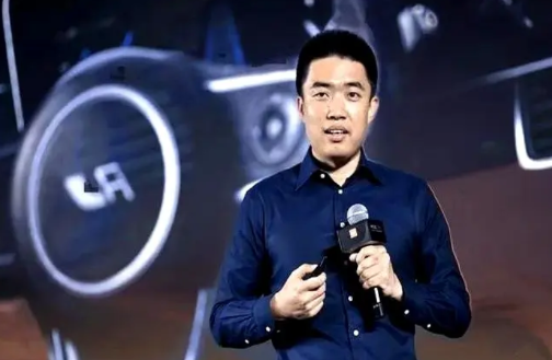 销量三连跳崖，理想汽车市值一周蒸发400亿，车主群里炸锅李想还在直播里谈长期
