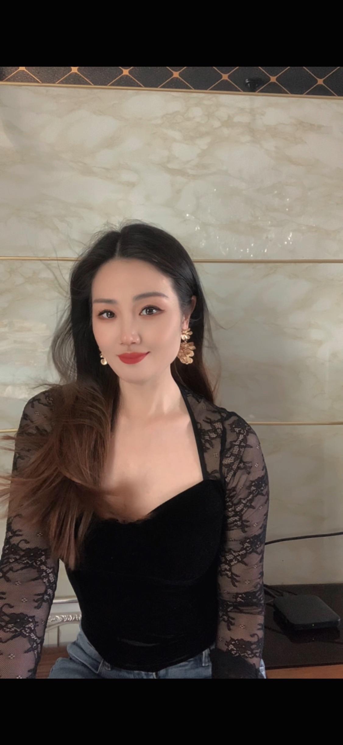 以后谁真心对我，我就真心对他，少TM在我这装看着都恶心