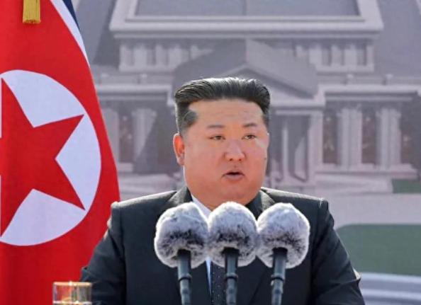 两天前日本共同社爆出的一个大瓜,俩月前朝鲜派了个高级别代表团去蒙古访问,结果队伍