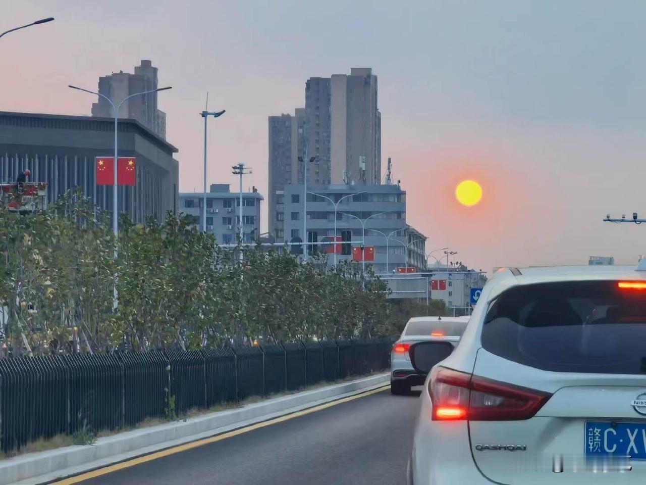 老领导的一席话无比透亮，获益良多一次看望老领导，闲聊，他问我：领导布置了根本