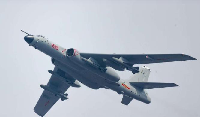 九三阅兵的空中梯队将有多种国产先进飞机亮相，其中包括中国空军的轰6N轰炸机。在性