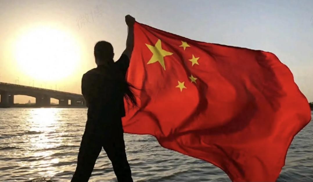 黄安一开嗓，台独瑟瑟发抖！近日台湾歌手发文“一觉醒来，导航都变了！”尤其是这两