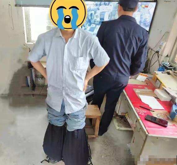 这个小偷实在太笨了！浙江玉环，一名有盗窃前科的男子，在工厂表面安分干活，暗中盯上