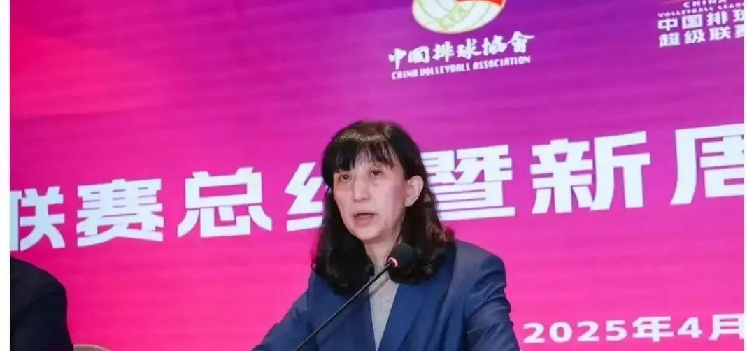 赖亚文这说法是不是太过官方啊在女排世联赛北京站结束后，女排当家人赖亚文接受采访