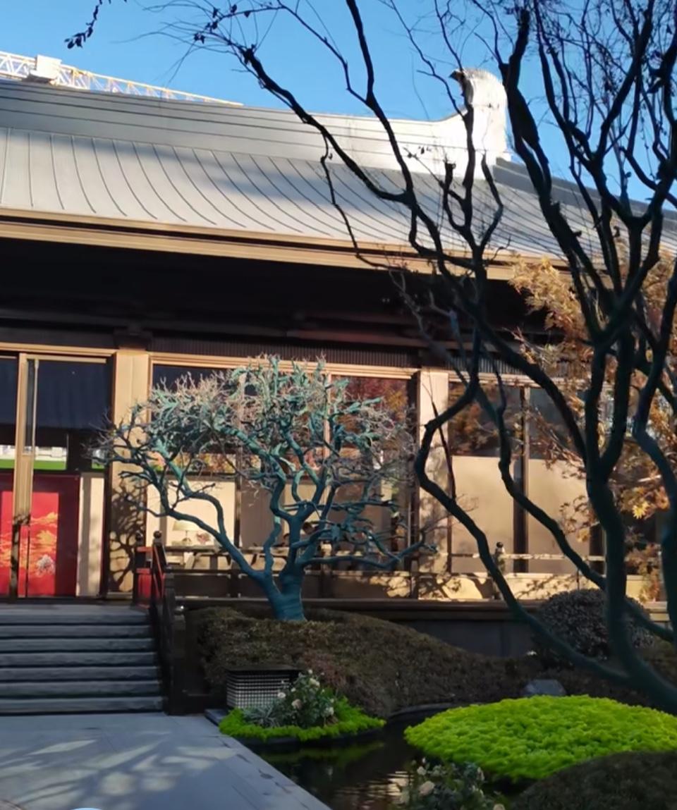 悄悄告诉你当前北京二手房市场隐藏的几个真相（35）！1、三月份北京二手房成交