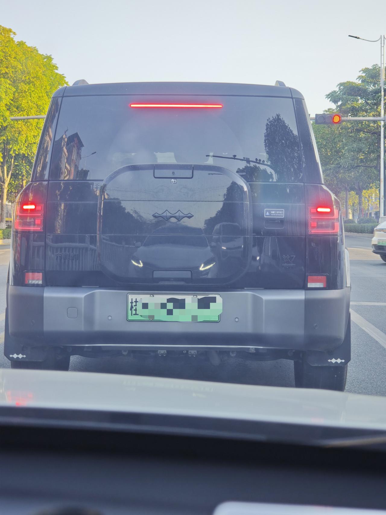 王传福的战略果然不一样！钛7系列已经成功了，五一期间经常可以看到钛7车型到处跑，