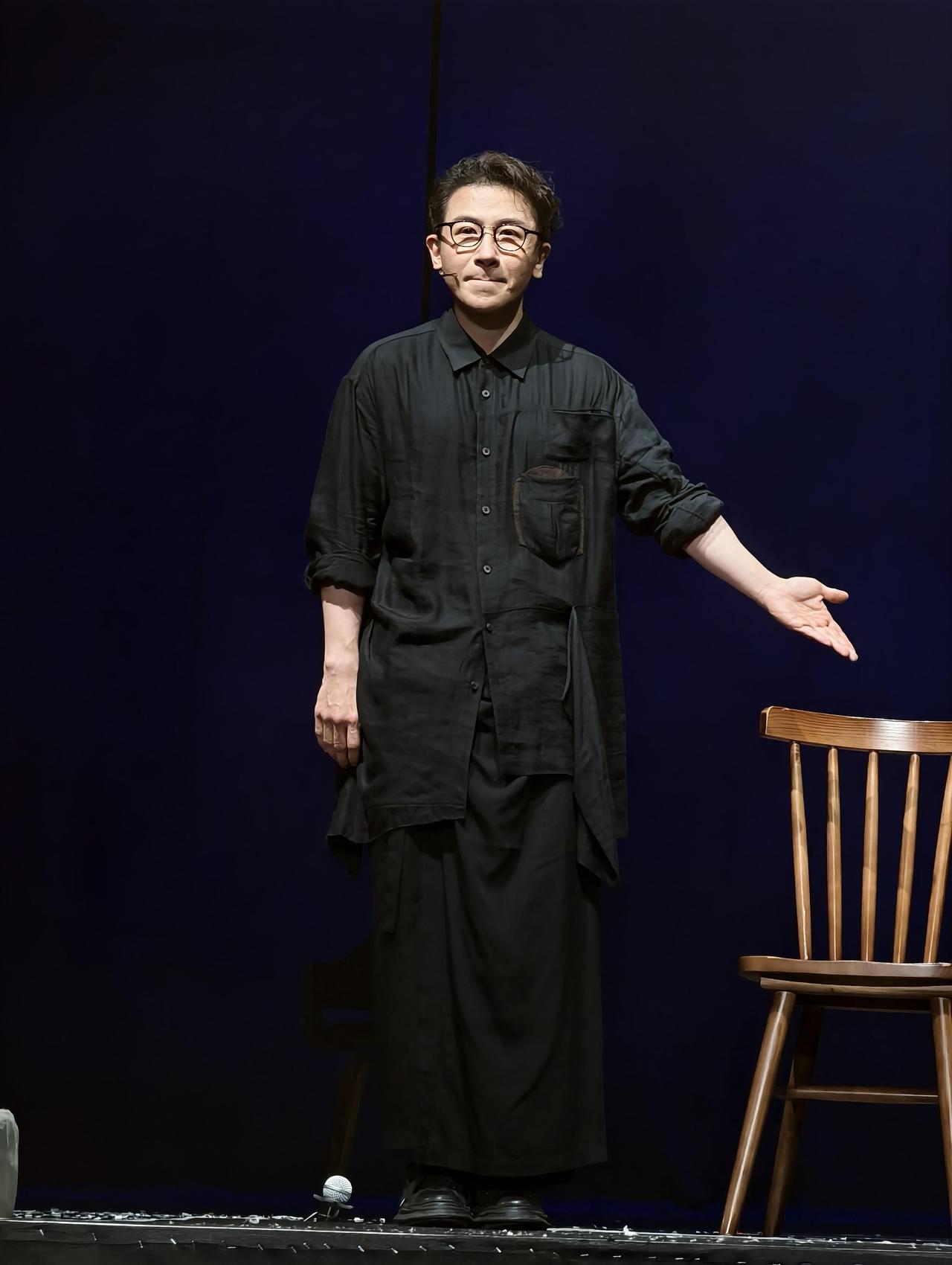 刘谦说胡兵银发第一帅自己第二帅看问界M9星光之夜，被刘谦的临场智慧打动，他以温和