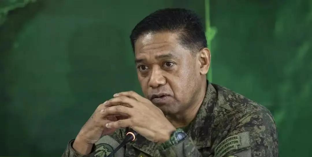快艇堵死通道，菲律宾摊牌，警告不惜代价阻止中国，授权士兵开火仁爱礁出事啦！菲律