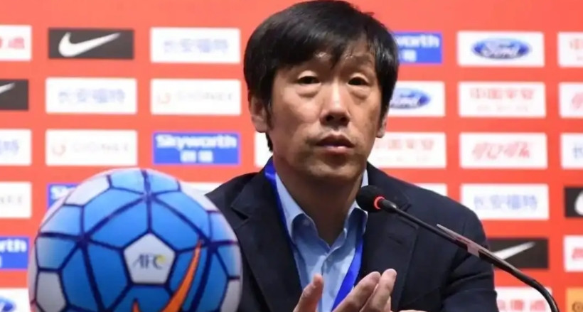 你觉得高洪波适合担任国足主帅吗？高洪波退下来很久了，而且足协都任不了职，说明人际