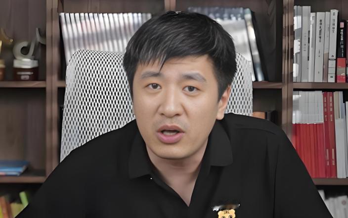 张雪峰复播首场火爆全网，观看人数突破189万就在前几天，在经历了近一个月的全