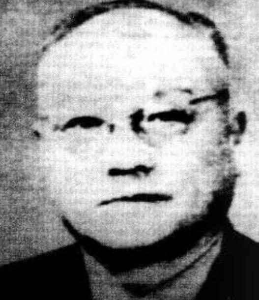 1945年，中统特务头子徐恩曾被蒋介石免去一切职务，他不甘寂寞，花四千两黄金开办