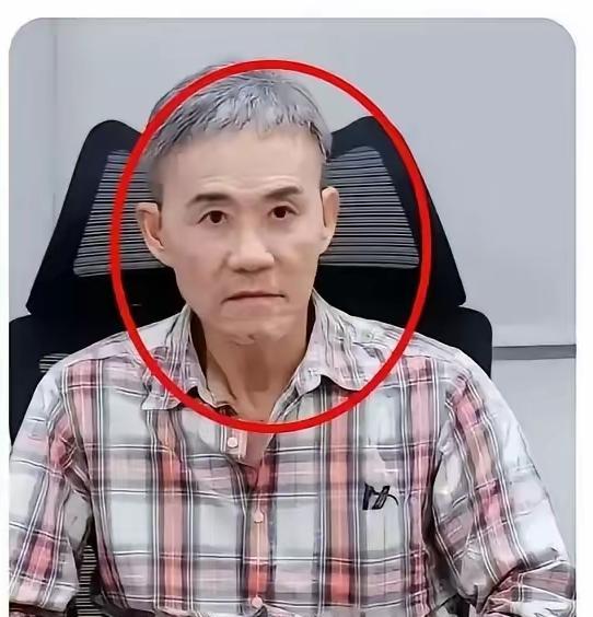 71岁穿豆豆鞋迎娶90后，全网都在笑他“老不正经”。我们骂的，真不是衰老。而