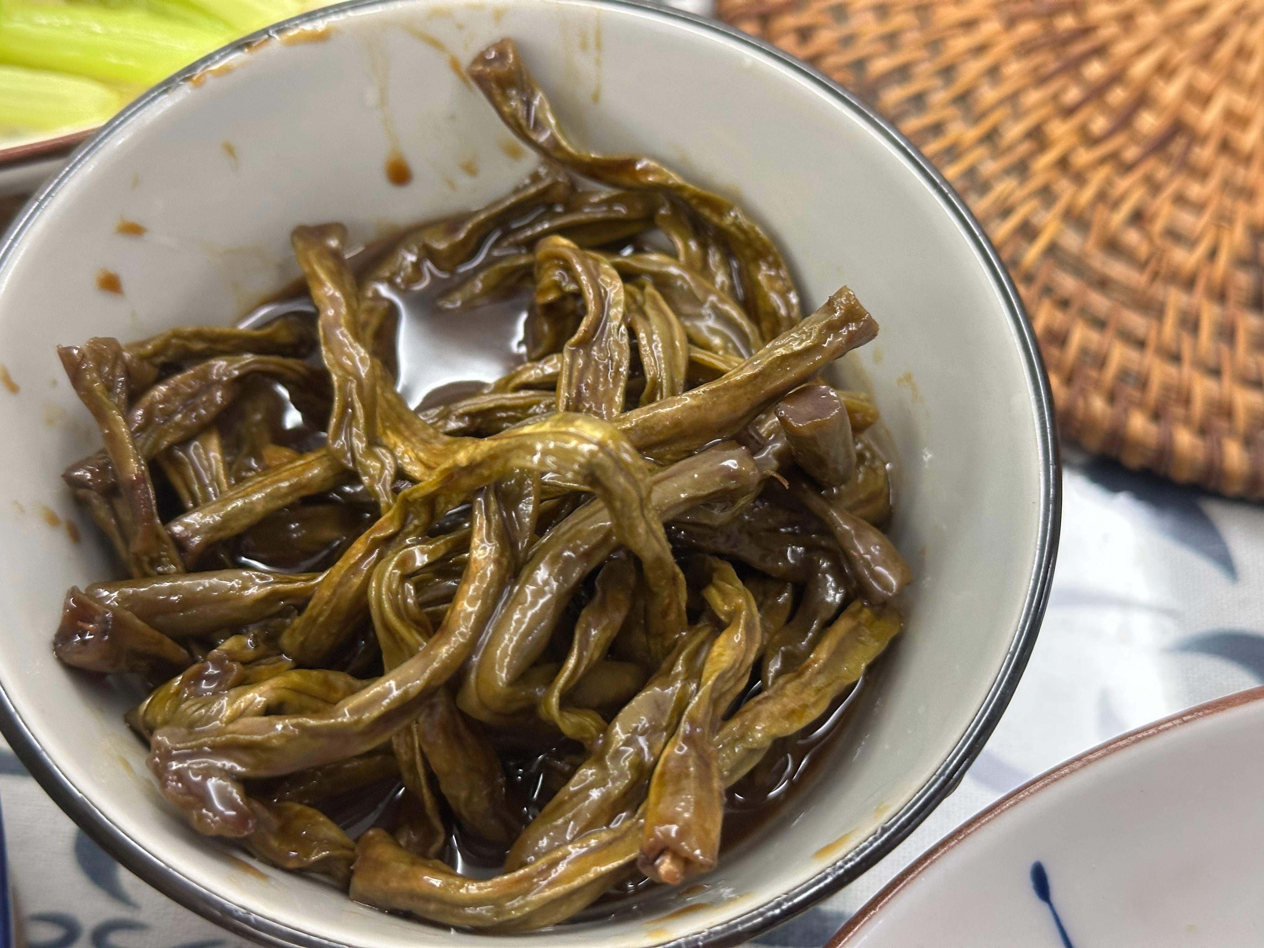 手机拍美食天再热饭还是得吃，还是得做！上海