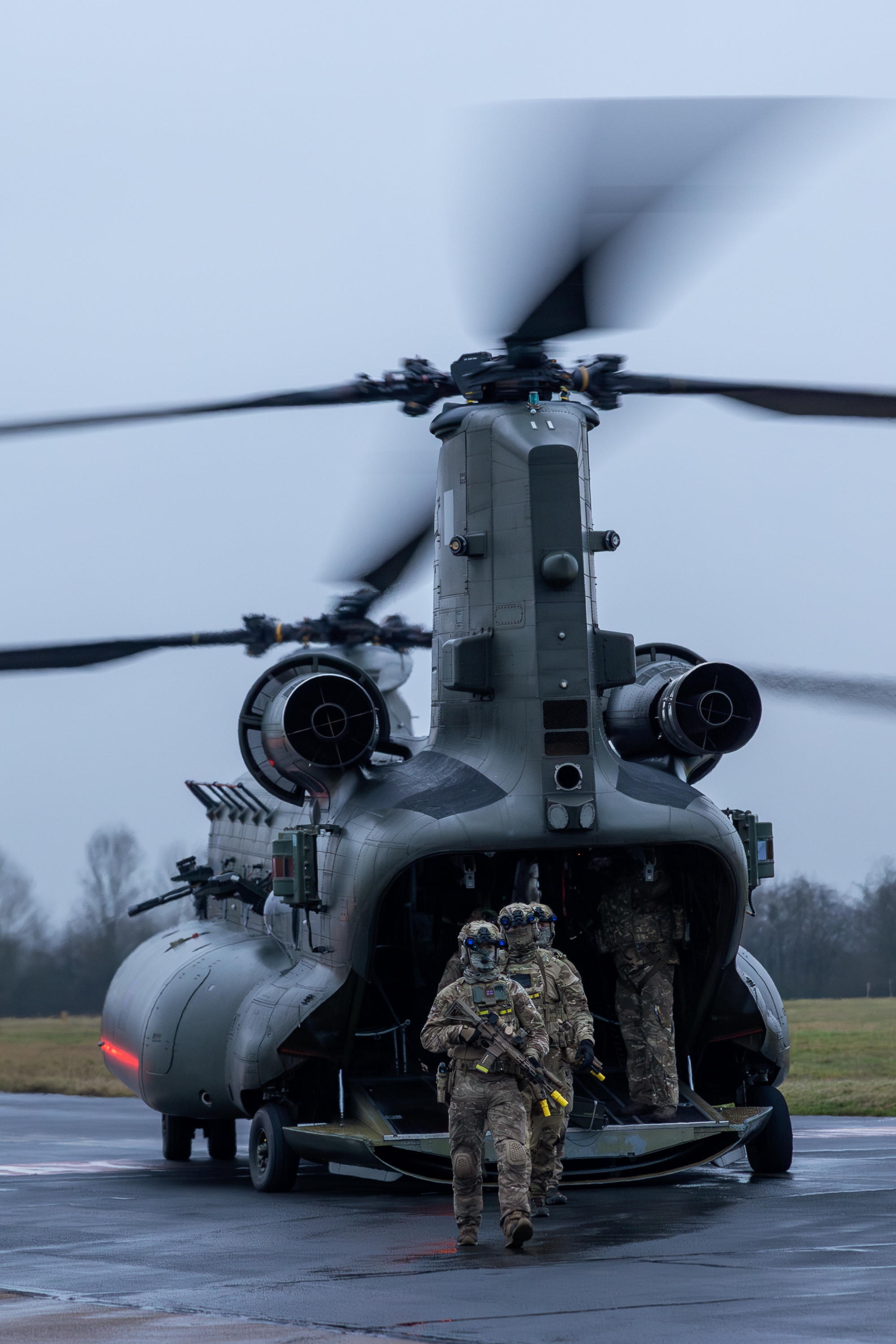 “海伯利安风暴”演习中的英国皇家海军陆战队第42突击队（2）烽火问鼎计划