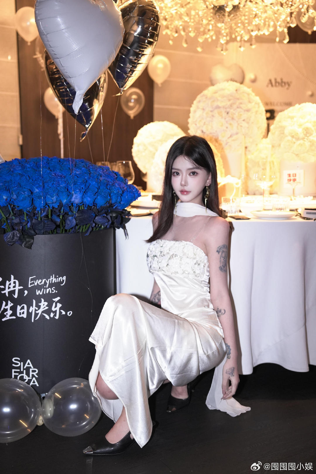 韩安冉28岁了韩安冉晒28岁庆生照，原来才这么年轻啊！韩安冉晒28岁庆生照