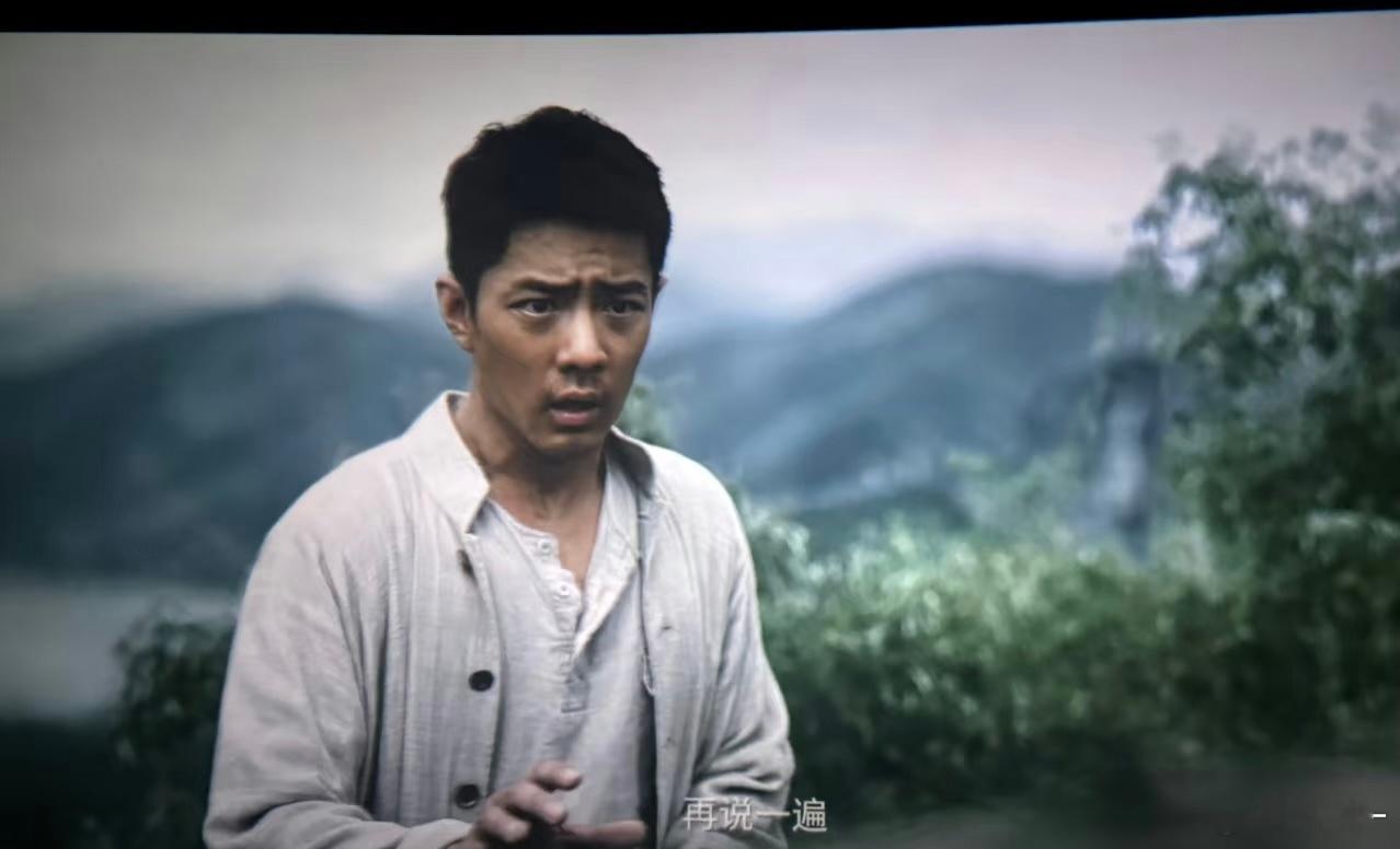 得闲谨制好看的要命！台词，配乐，演技都在线，是一部有笑有泪有思的影片，准备二刷