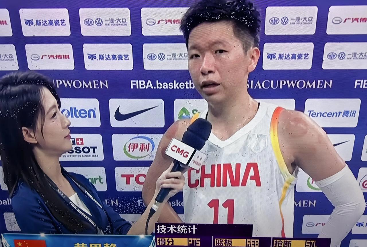 这还是第一次听黄思静接受采访，没想到她的语言表达能力那么强，逻辑思维缜密，条