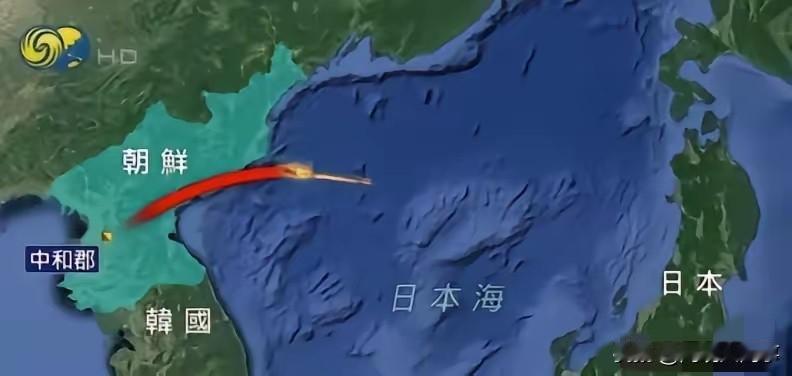 朝鲜不乐意了，就直接向日本海试射导弹。俄罗斯不乐意了，就拿战略轰炸机围着日