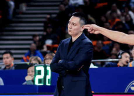 卢伟: 上半场想一口气把对手打趴下, 但处理球都不是很合理