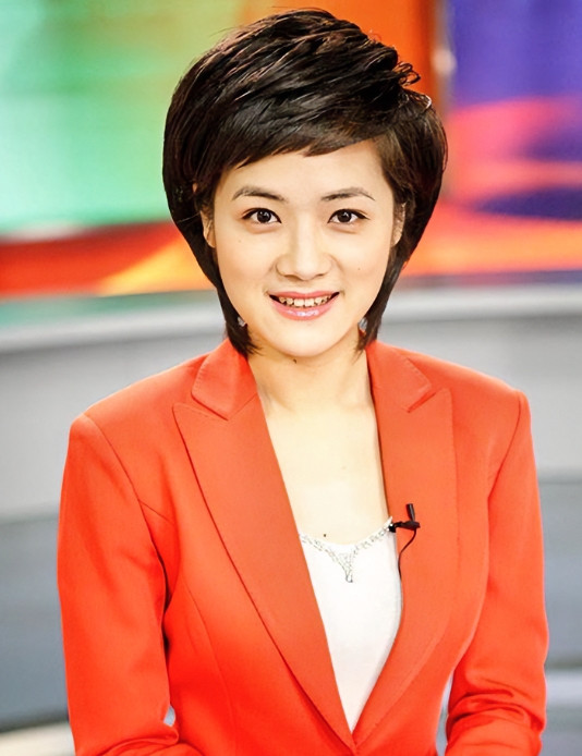 央视十大浙江籍主持人：一、劳春燕，浙江绍兴人。二、董丽萍，浙江湖州人。三、