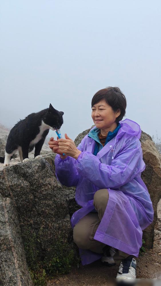 70岁，不抽烟不喝酒，依然会得脑溢血。我家老爷子就是这样，戒烟戒酒二十多年，天天
