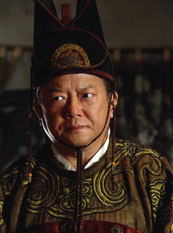 李自成攻破北京时，大太监王承恩带着几百人死守宫门，血战一番后，最后随崇祯一起自缢