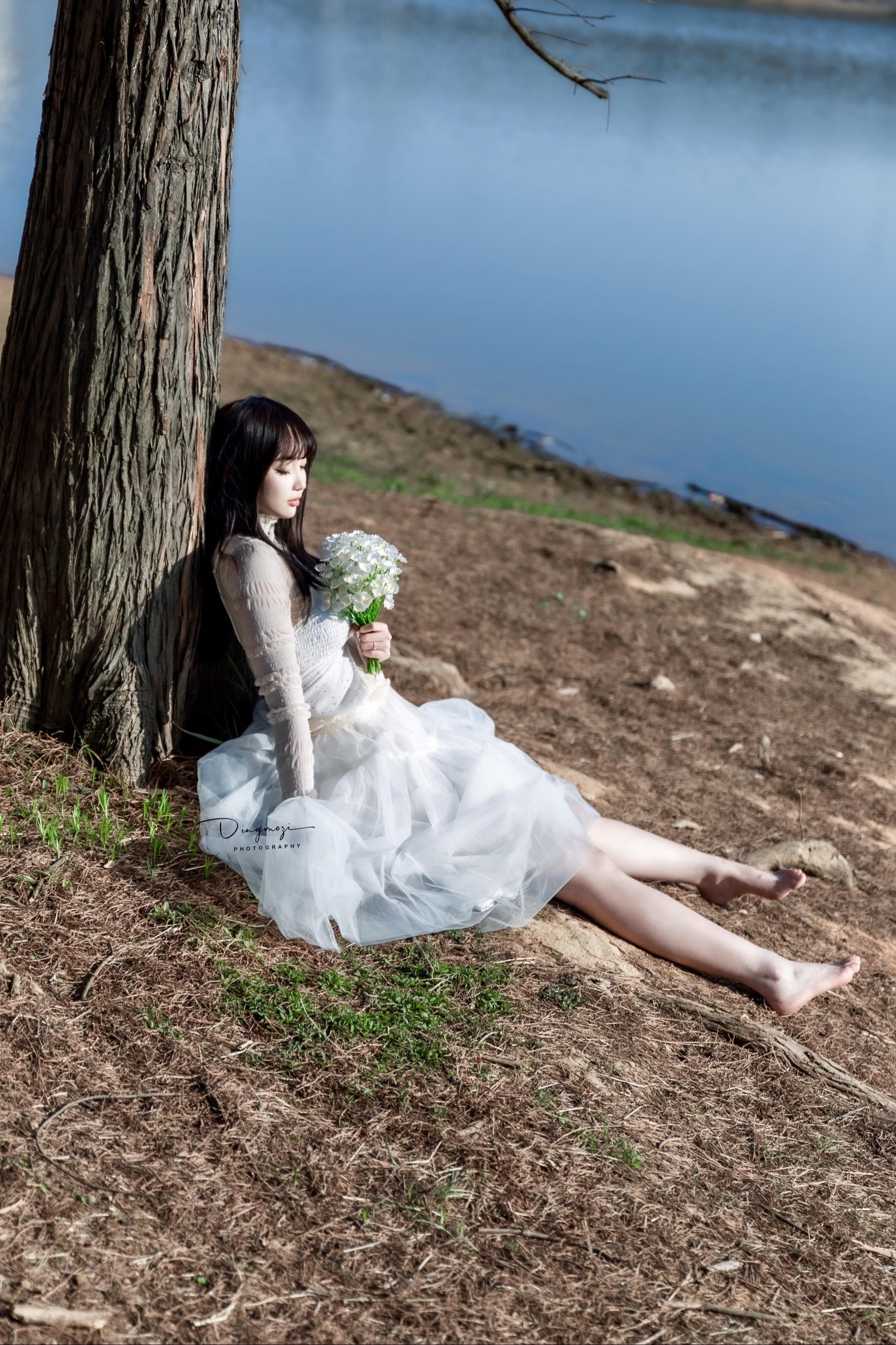 森系少女｜寄夏予你。《少女森系氛围感写真》 摄影师：丁子墨 模特：  ...