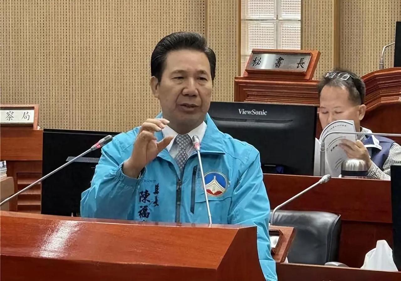 “没人反对！”就这四个字，从金门县长陈福海嘴里说出来，掷地有声。他在议会质询的时