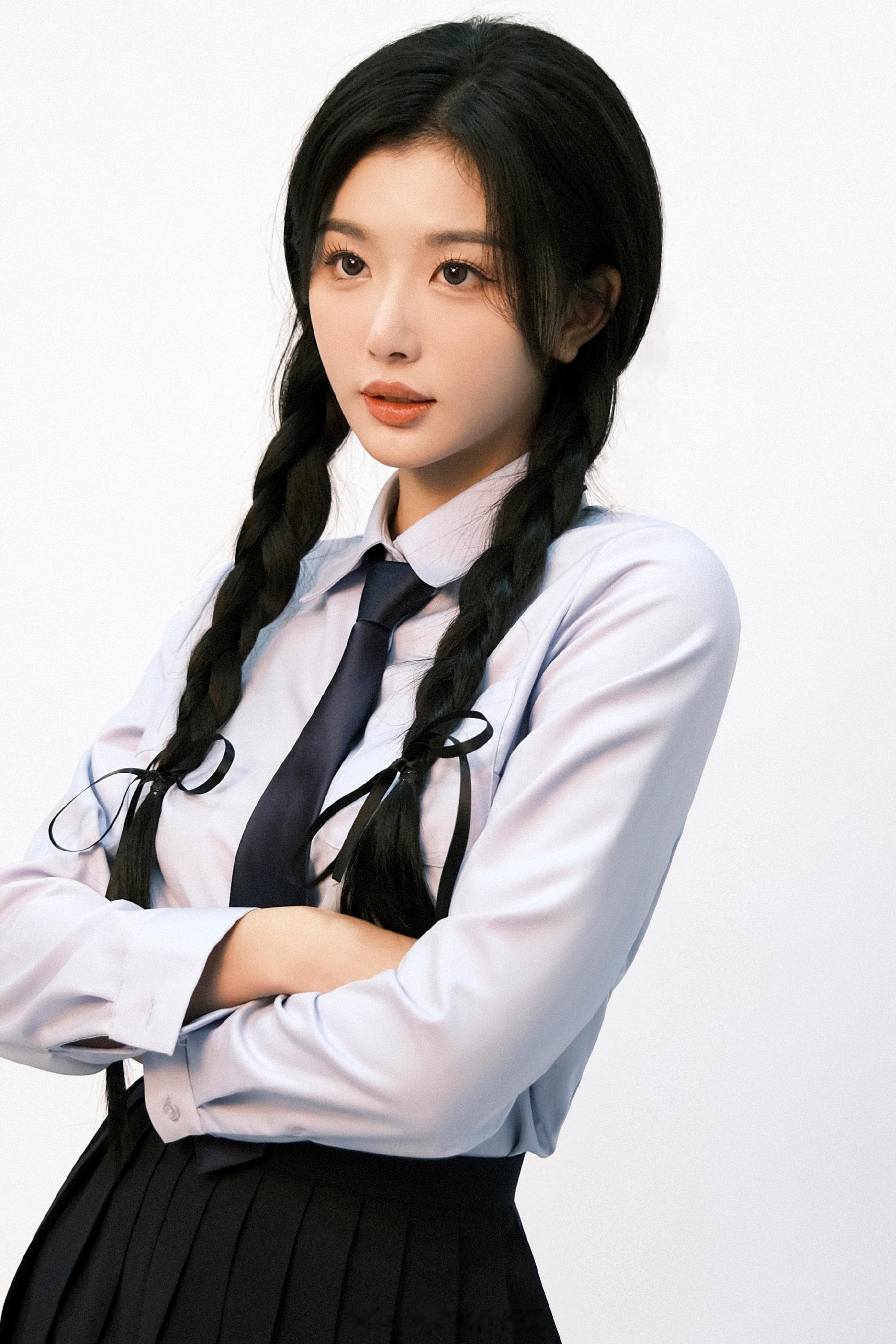 孔雪儿青春洋溢自然清新