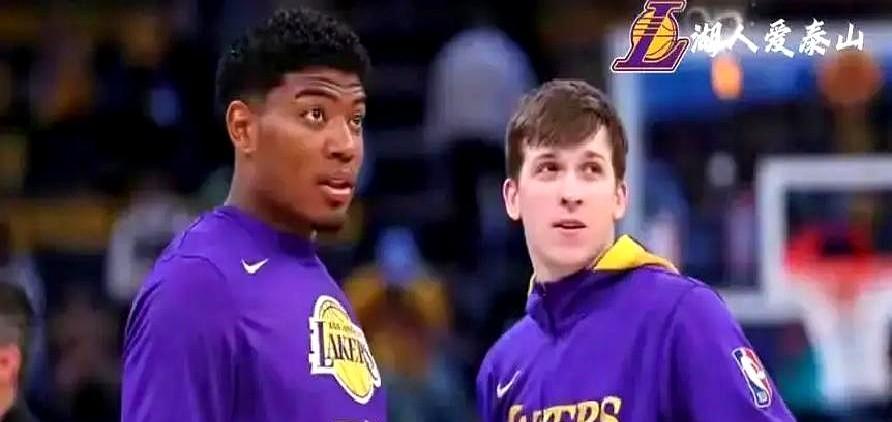 别再说里夫斯是非卖品了。湖人管理层今晚的会议桌上，只摆着一个名字：OG·阿奴诺