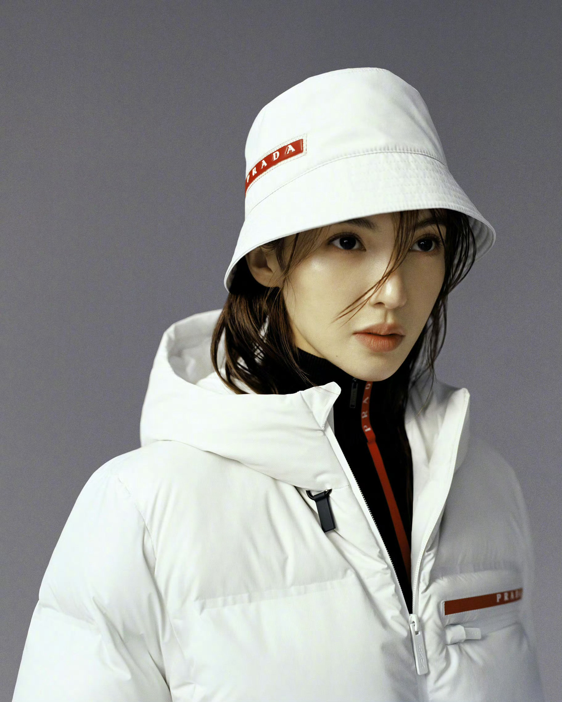 金晨Prada六年前，金晨出境PRADA广告。大喜之日美丽的金晨小姐姐