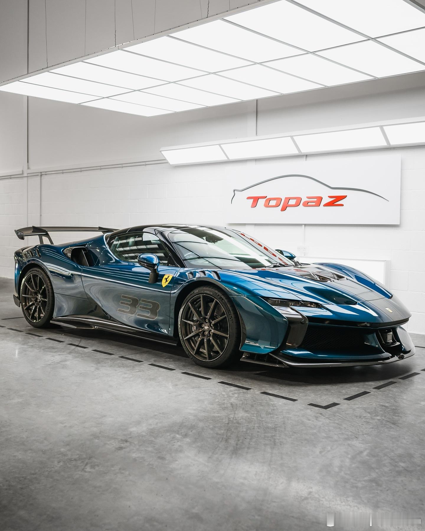 外观配色为PetronianWolf，第一次亮相于一台来自瑞士Daytona