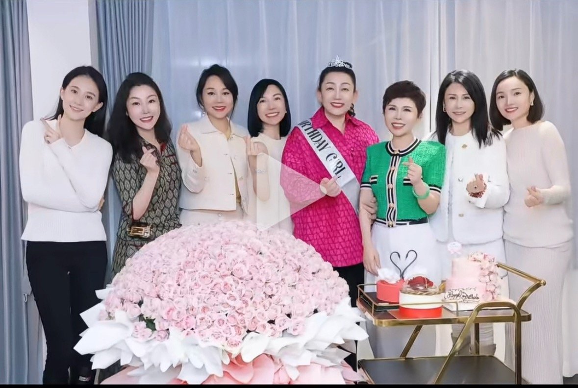 邹市明那边只有一个搞投资的假脸，孙杨他妈那边可是有一群，此为一胜